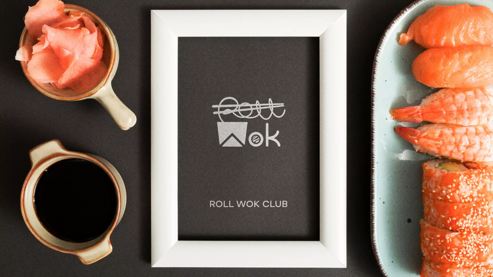 Разработка логотипа суши-бара «Roll Wok Club» в Озерах